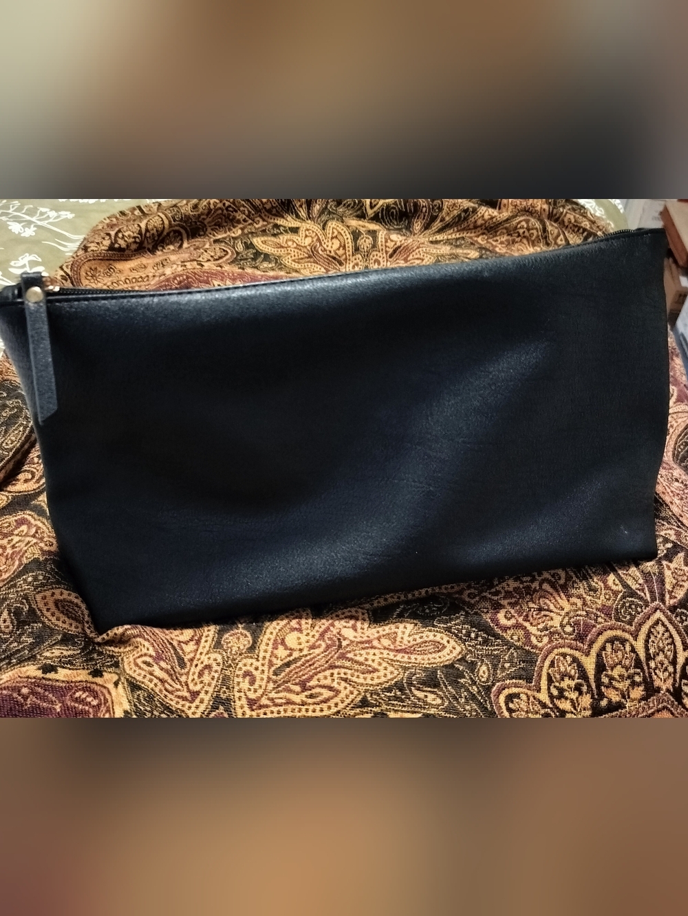 Sasha And Sofi black zippered pouch